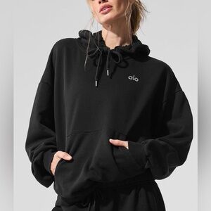 ALO Accolade Black Sweatshirt Medium